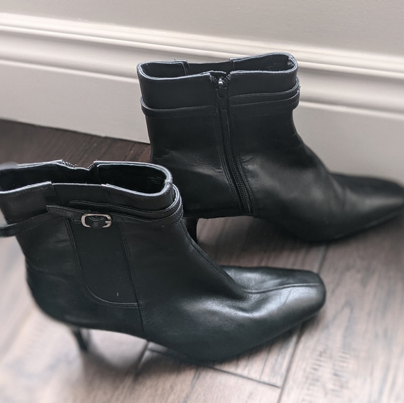 NWOT Nine West Leather Booties - Picture 3 of 6